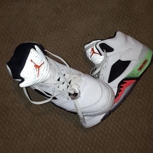 Jordan Retro 5 Poison Green.